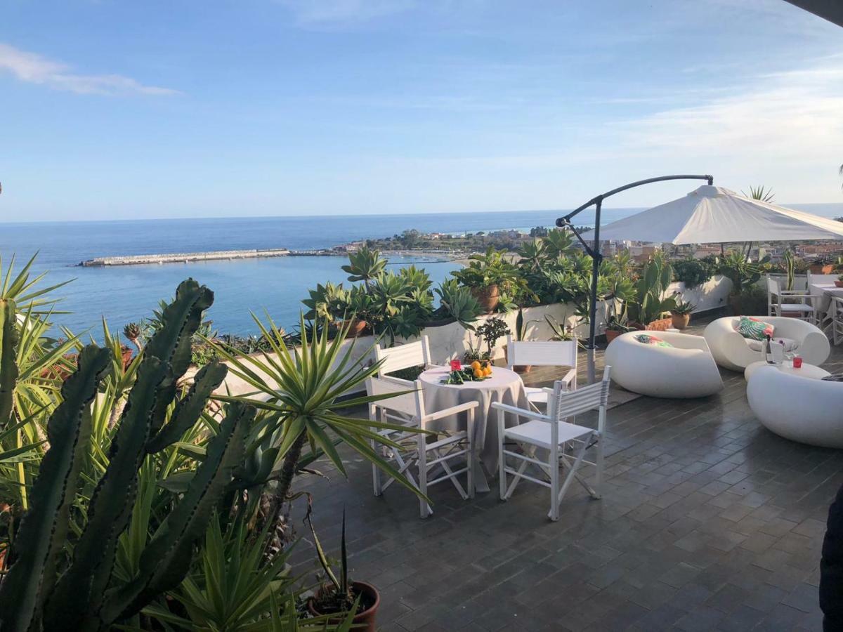 Villa Barbara جيارديني ناكسوس المظهر الخارجي الصورة